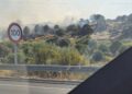 Sube a nivel 2 el incendio de la Academia de Infantería, con riesgo de detonaciones, y se recomienda evitar el paso por la cuesta de Las Nieves
