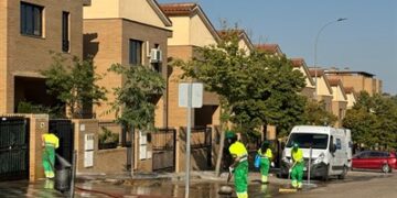 El Ayuntamiento de Cuenca continúa la Campaña de Limpieza Intensiva en Buenavista, Fuente del Oro y Cañadillas.