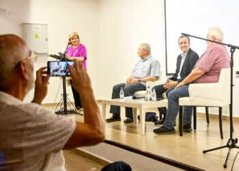 Antonio Calvo destaca la necesidad de campañas de prevención del cáncer de próstata en el I Festival Nacional de Poesía Prosvida