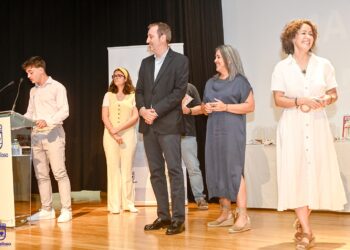 Clausurado  el curso escolar 2025-26 con la entrega de premios de los certámenes escolares