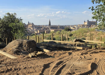 El alcalde continúa con el «destrozo ecológico» en el Valle sin explicar qué quiere hacer ni contar con el respaldo ciudadano