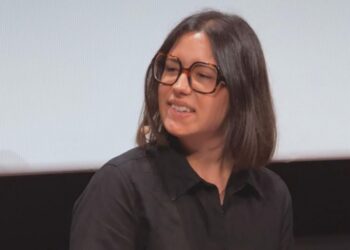 Alba Saskia alerta que las barreras actitudinales siguen siendo el gran obstáculo para las personas con discapacidad en el audiovisual
