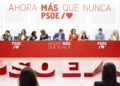 El PSOE mantiene su «apoyo» y «confianza» en Zapatero tras declarar en la Audiencia Nacional
