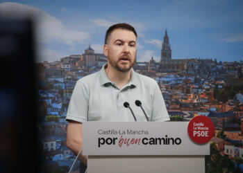 El PSOE lamenta que Núñez “vaya a tontá por día”: “Si el Tajo no fuera hacia Portugal, no pasaría por CLM”