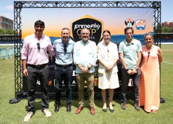 El alcalde de Talavera asiste a la entrega de los trofeos de la Prime Play Cup 2026 celebrada en el Municipal El Prado