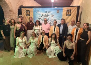 El Gobierno regional asiste al estreno de ‘Medea 11.11’ en el Festival de Teatro Clásico de Chinchilla