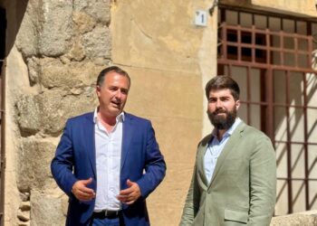  VOX denuncia el «deshonor» del PSOE hacia la cristiandad tras ceder la Casa del Temple a la Fundación de la Cultura Islámica 