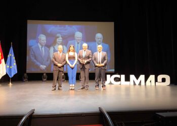 Francisco Cañizares felicita a la UCLM en su 40 aniversario