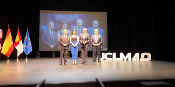 Francisco Cañizares felicita a la UCLM en su 40 aniversario