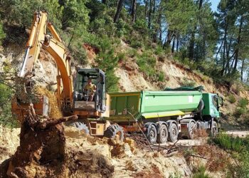La Junta ha invertido ya más de medio millón de euros en los trabajos de reparación que se vienen realizando en el Parque de los Calares del Mundo y la Sima