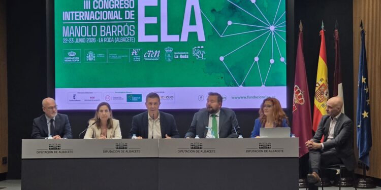 Cabañero defiende en la presentación del III Congreso Internacional sobre la ELA ‘Manolo Barrós’ que la investigación es una responsabilidad colectiva