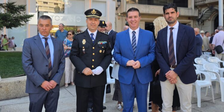 La Diputación de Albacete se suma al homenaje de la Policía Nacional a los hombres y mujeres del Cuerpo que dieron su vida por la libertad