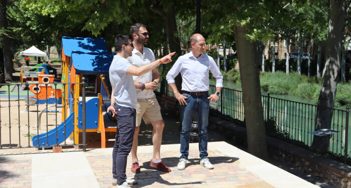 El PP de la Diputación visita Trillo para conocer de primera mano el avance de las obras del puente sobre el Tajo