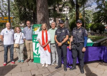 Guadalajara da un paso decisivo hacia una ciudad cardioprotegida con la instalación de 19 nuevos desfibriladores